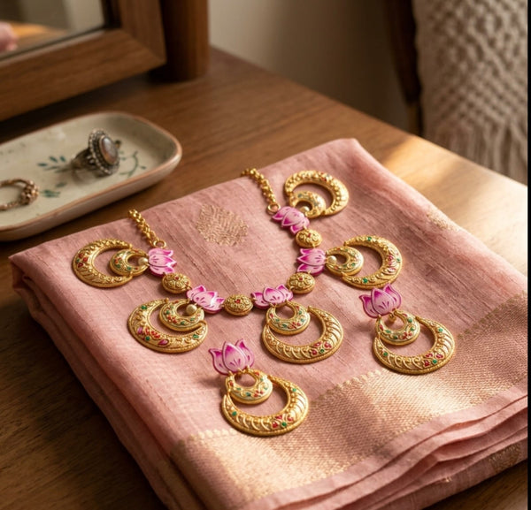 LOTUS INPSPIRED PASTIME NECKLACE HANPAINTED WITH TANJOR GOLD ART